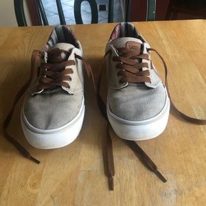 Vans Atwood skate board shoes